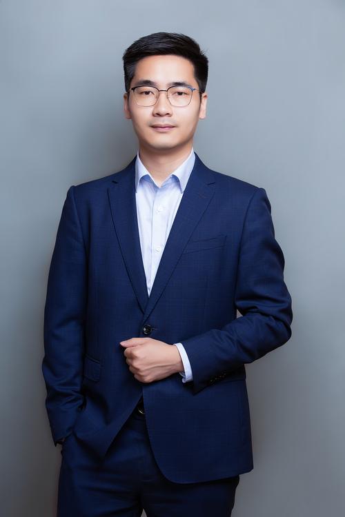 陈中兰 视觉与舞美负责人